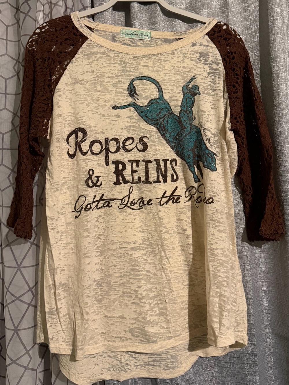 Ropes & Reins Graphic Tee - Cream with Brown Sleeves